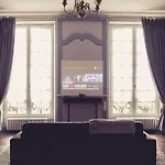 La Maison De La Liberte Jeanne Barret *