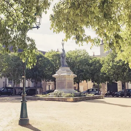 La Maison De La Liberte Jeanne Barret Lägenhet Poitiers